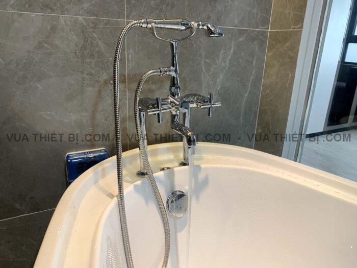 Bồn tắm CAESAR MT6480 Massage lập thể 1.8M - Ảnh 5