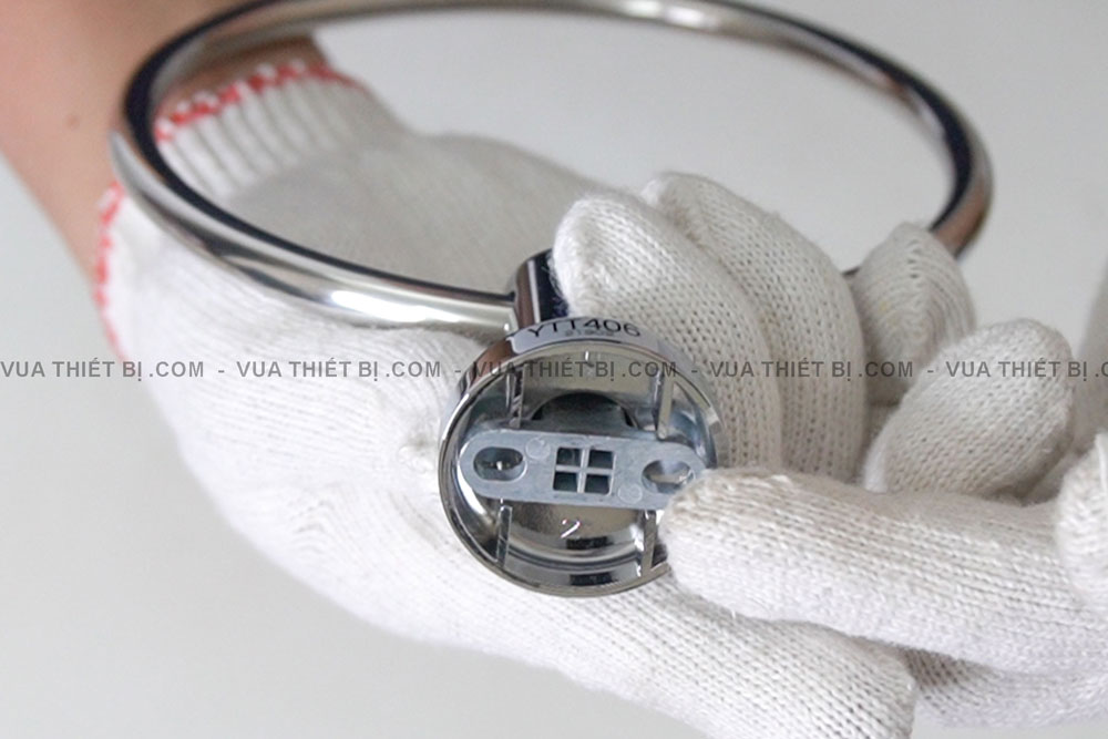 Hinh anh thuc te Vong treo khan TOTO YTT406V 2