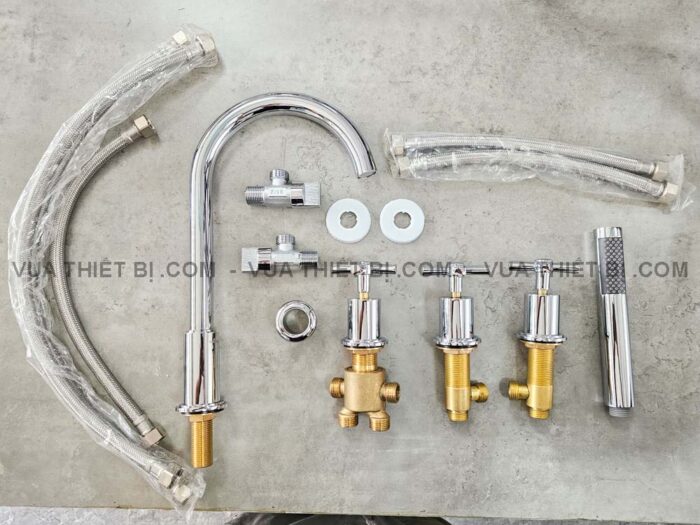 Vòi sen bồn tắm Caesar AS143C 5 lỗ gắn bồn nóng lạnh - Ảnh 3