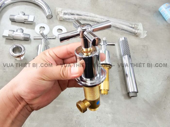 Vòi sen bồn tắm Caesar AS143C 5 lỗ gắn bồn nóng lạnh - Ảnh 8