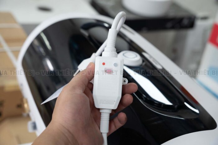 Bình nóng lạnh ROSSI ARTE8 30L lít ngang RA8 30SL gián tiếp 2500w - Ảnh 9