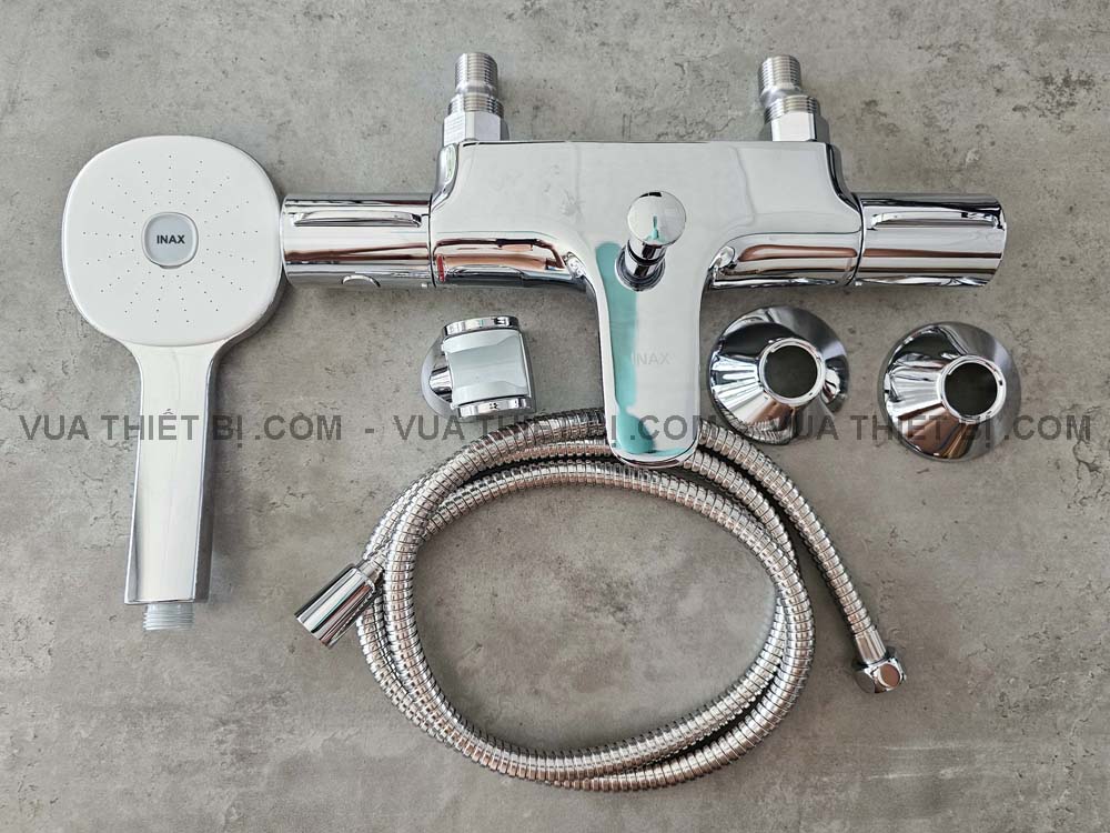 Hinh anh thuc te Voi sen tam INAX BFV 3413T 8C nhiet do 1