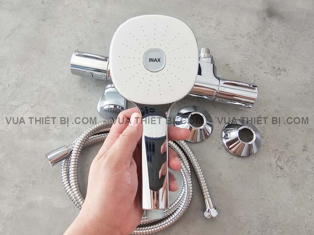 Hinh anh thuc te Voi sen tam INAX BFV 3413T 8C nhiet do 5