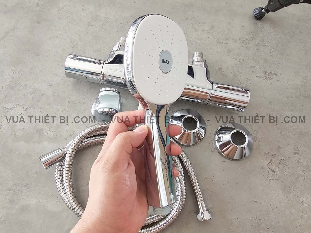 Hinh anh thuc te Voi sen tam INAX BFV 3413T 8C nhiet do 6