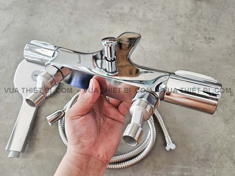 Hinh anh thuc te Voi sen tam INAX BFV 3413T 8C nhiet do 8