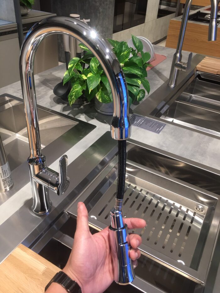 Vòi rửa bát Malloca K012C