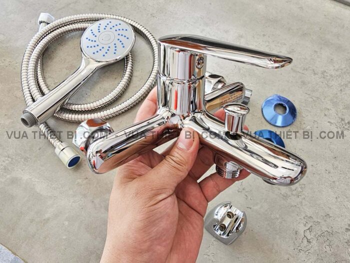 Vòi sen cây Caesar S383C BS126 nóng lạnh - Ảnh 7