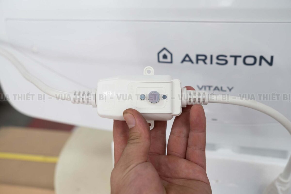 Bình nóng lạnh ARISTON VITALY 20 SLIM 20L lít ngang gián tiếp 2.5FE 2500W - Ảnh 4