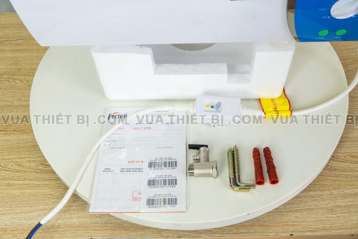 Binh nong lanh Ferroli Verdi AE 15L 20L 30L lit ngang gian tiep 2500w 5