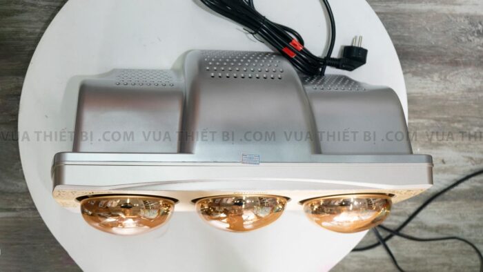 Hinh anh thuc te Den suoi Kottmann K3BH treo tuong 3 bong 2