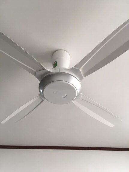 Quạt trần Panasonic F 56XPG W 4 cánh trắng điều khiển (3)