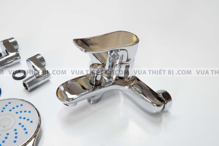 Voi sen tam CAESAR S493C nong lanh 5