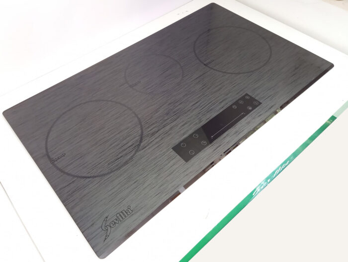 anh that Bep tu ba SEVILLA SV 337II