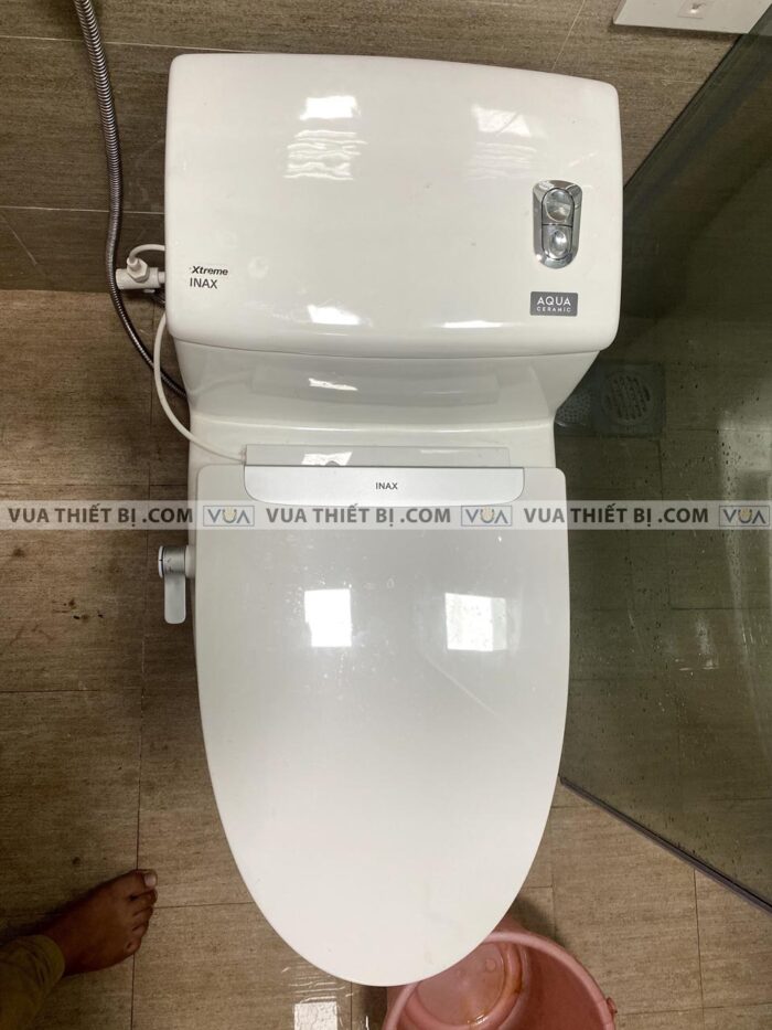 anh thuc te bon cau 1 khoi inax ac 1008r cw s32vn aqua ceramic nap rua co 1