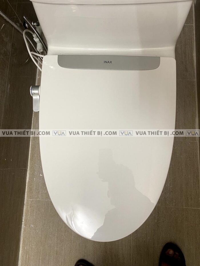 anh thuc te bon cau 1 khoi inax ac 1008r cw s32vn aqua ceramic nap rua co 2