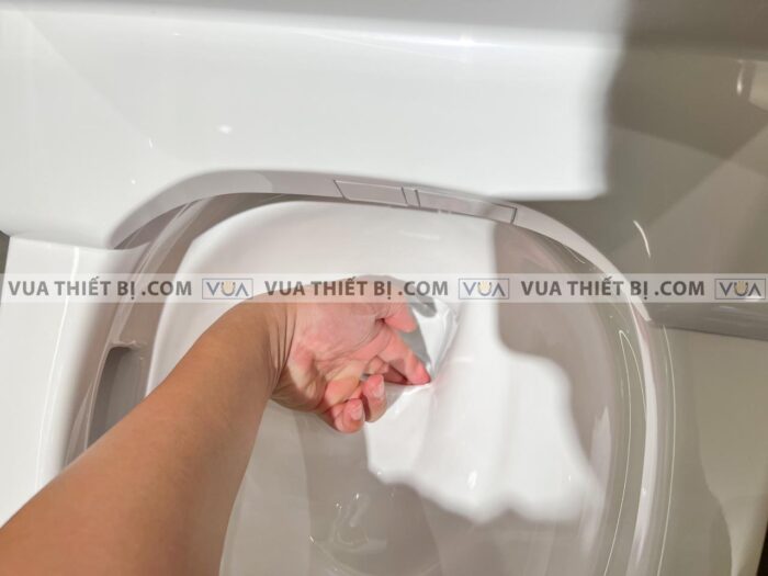 anh thuc te bon cau 1 khoi toto ms188vkw14xw t53p100vr nap rua dien tu tcf24410aaa 11