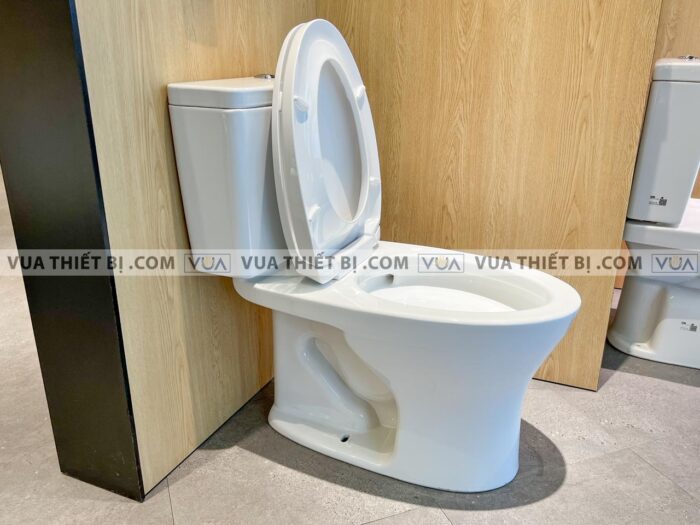 anh thuc te bon cau 2 khoi toto cs735dt2 nap em tc393vs 9