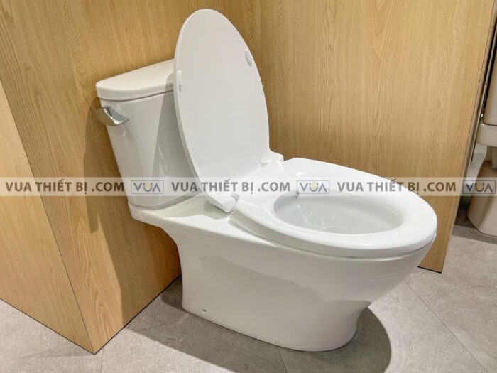 anh thuc te bon cau 2 khoi toto cs767rt2 nap em tc393vs 6