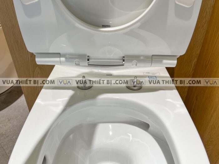 anh thuc te bon cau 2 khoi toto cs769dt8 cs769drt8 nap em tc600vs 8