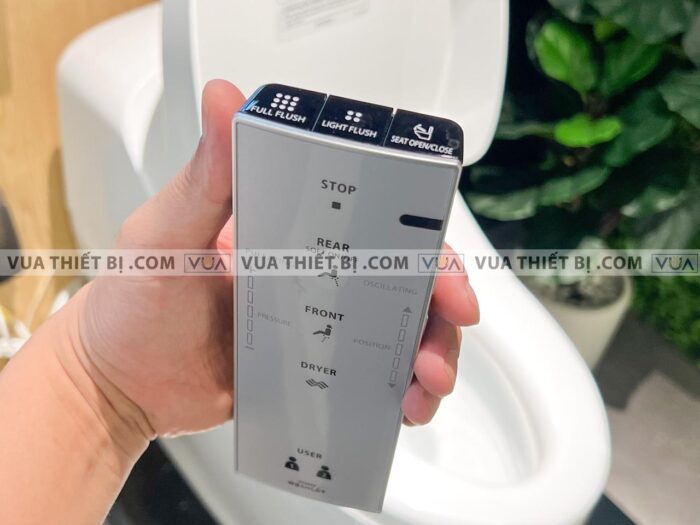 anh thuc te bon cau dien tu toto c971 tcf9433a 10