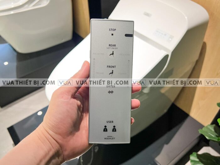 anh thuc te bon cau dien tu toto c971 tcf9433a 7