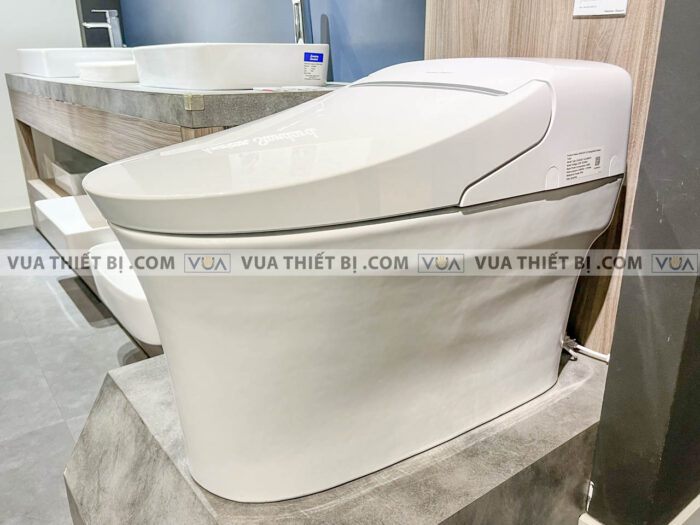 anh thuc te bon cau thong minh american standard wp 5017 2