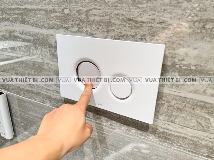 anh thuc te bon cau treo tuong toto cw522eanw1 tcf796cznw1 wh172at mb174pwh nap rua dien tu 6