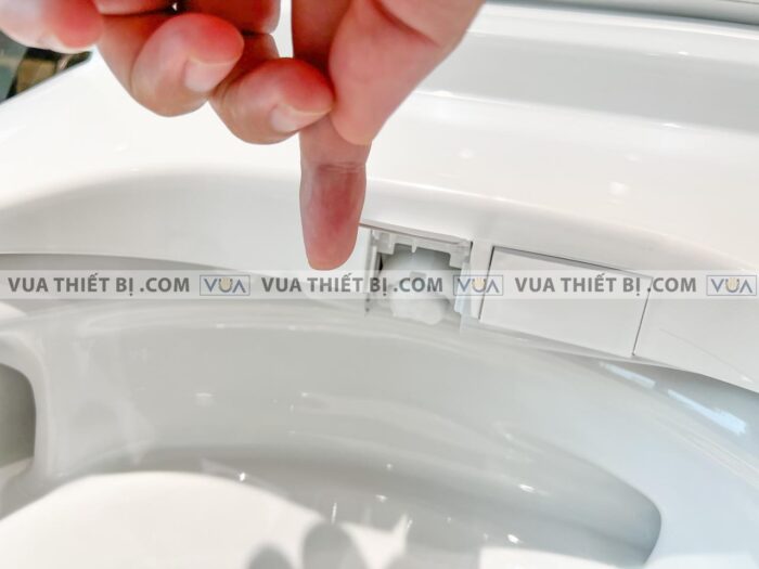 anh thuc te bon cau treo tuong toto cw542hme5unw1 tcf794cznw1 wh172at mb174pwh nap rua dien tu 10