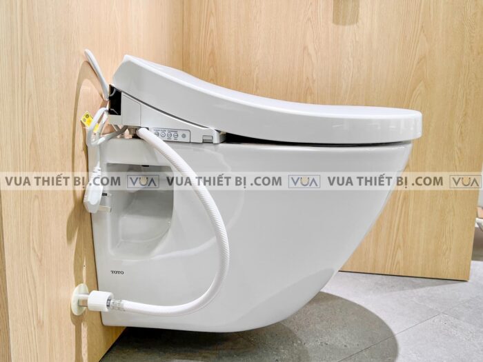 anh thuc te bon cau treo tuong toto cw762xw tcf4732anw1 wh172a mb174pwh nap rua dien tu 3