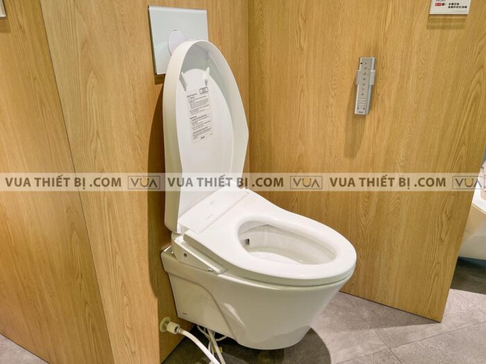 anh thuc te bon cau treo tuong toto cw822reaw tcf4911eznw1 wh172at tca465 mb176gwh nap rua dien tu 6