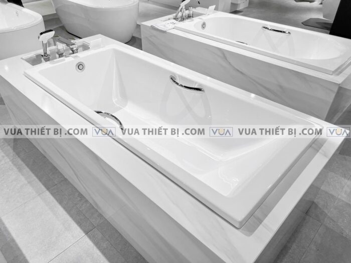 anh thuc te bon tam toto pay1720hv tbvf411 xay 17m 8