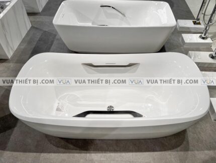 anh thuc te bon tam toto pjy1734hpwengw tvbf412 lap the da cam thach galalato 17m 1