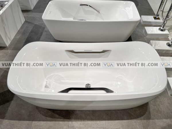 anh thuc te bon tam toto pjy1734hpwengw tvbf412 lap the da cam thach galalato 17m 1