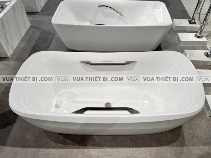 anh thuc te bon tam toto pjy1734hpwengw tvbf412 lap the da cam thach galalato 17m 1