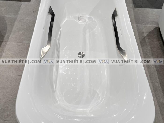 anh thuc te bon tam toto pjy1734hpwengw tvbf412 lap the da cam thach galalato 17m 8