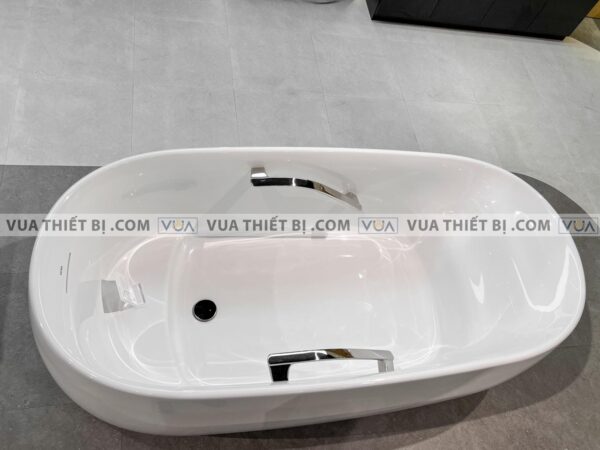 anh thuc te bon tam toto pjy1744hpwenmw tvbf412 lap the da cam thach galalato 17m 1