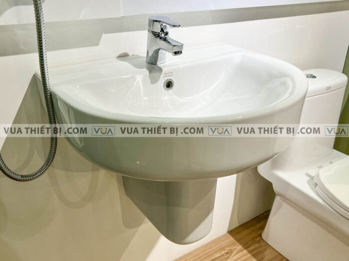 anh thuc te chau lavabo american standard 0553 wt treo tuong chan 0740 wt voi wf 1401 3