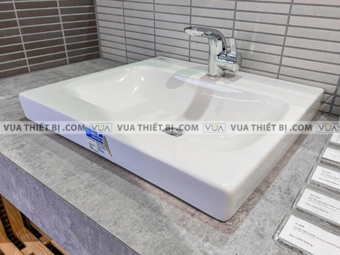 anh thuc te chau lavabo american standard wp f636 dat ban voi wf 6801 2