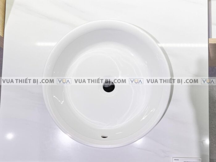 anh thuc te chau rua mat lavabo toto l1704xw dat ban 3