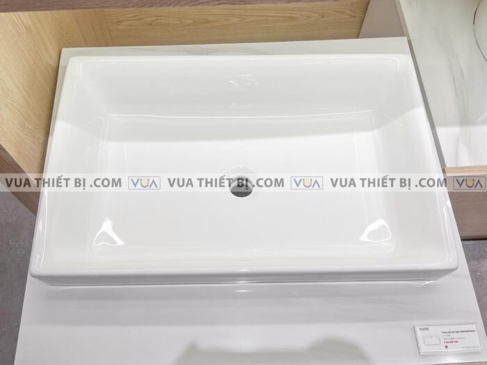 anh thuc te chau rua mat lavabo toto l1716w dat ban 1