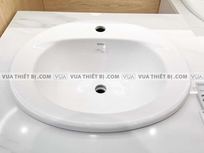 anh thuc te chau rua mat lavabo toto l501c duong vanh2