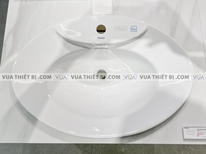 anh thuc te chau rua mat lavabo toto l909c duong vanh 2