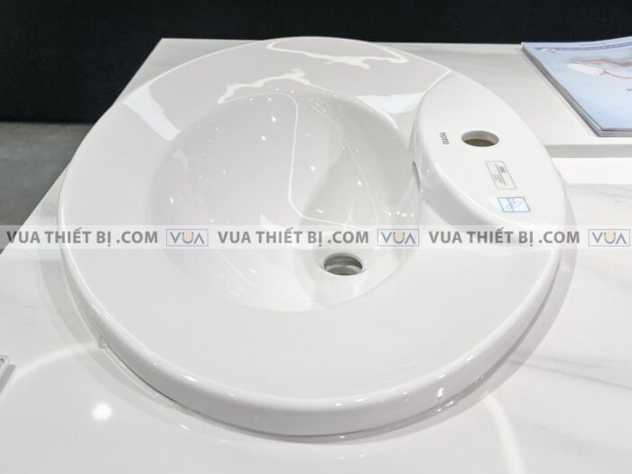 anh thuc te chau rua mat lavabo toto l909c duong vanh 6