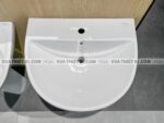 anh thuc te chau rua mat lavabo toto lpt947csw chan dai treo tuong 1