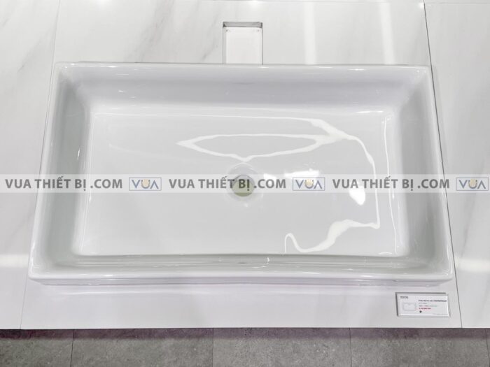 anh thuc te chau rua mat lavabo toto lt1717xw dat ban 3