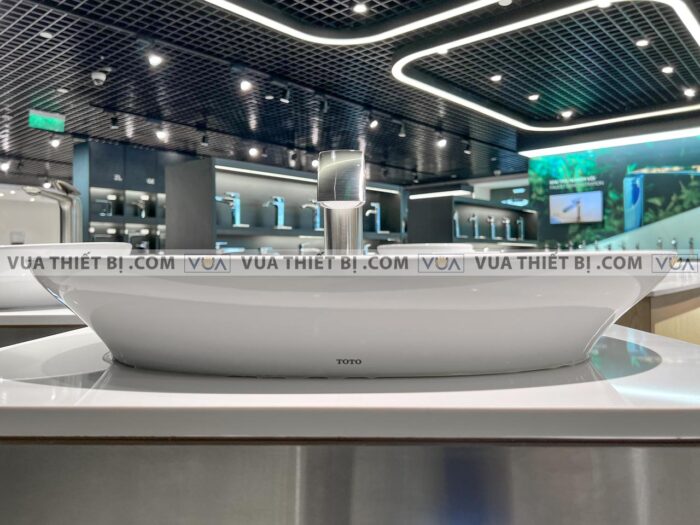 anh thuc te chau rua mat lavabo toto lt4706xw voi tlp01701jbn dat ban 6