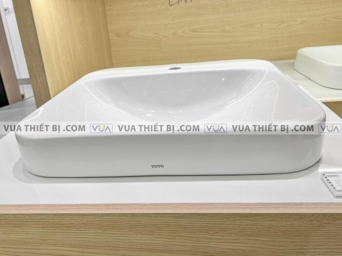 anh thuc te chau rua mat lavabo toto lt5615 lt5615c dat ban 4