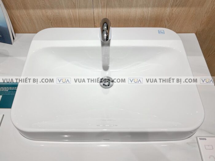 anh thuc te chau rua mat lavabo toto lt5616 lt5616c dat ban 2