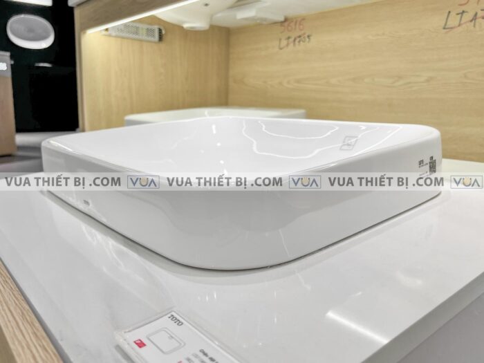 anh thuc te chau rua mat lavabo toto lt5715xw dat ban 2
