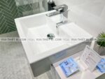 anh thuc te chau rua mat lavabo toto lt647cr lt647cs lw647cjwf ban am 1